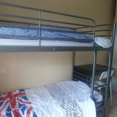 2 Pieces A De Buch Apartment